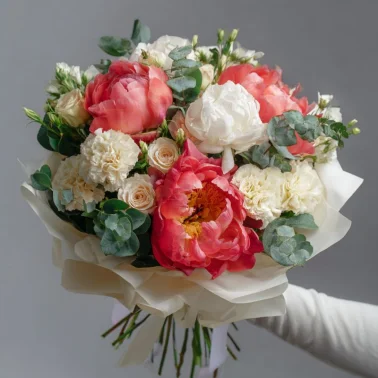 Букет с пионами «Персиковый закат»