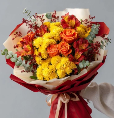 Букет с хризантемами «Тёплый взгляд»