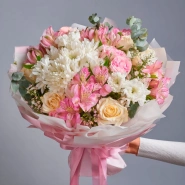 Букет с хризантемами &laquo;Светлый выбор&raquo; 0