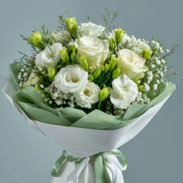 Букет с эустомами «Белый перезвон»