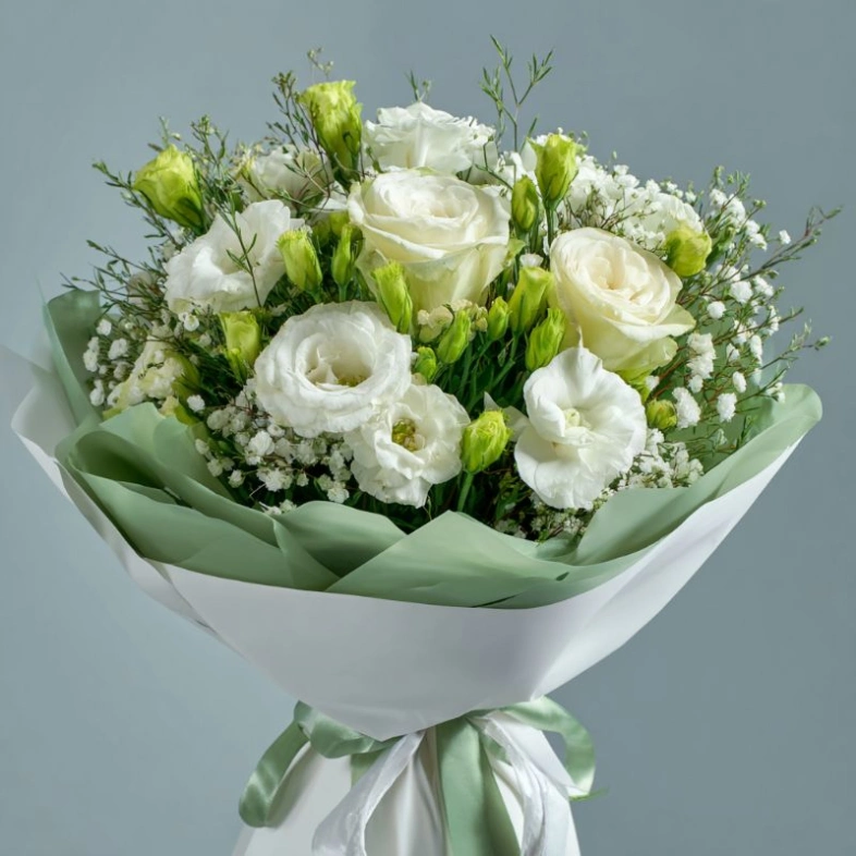 Букет с эустомами &laquo;Белый перезвон&raquo;