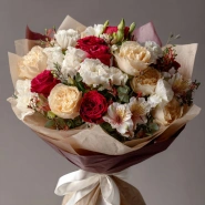 Букет с эустомами &laquo;Тонкая грань&raquo; 0