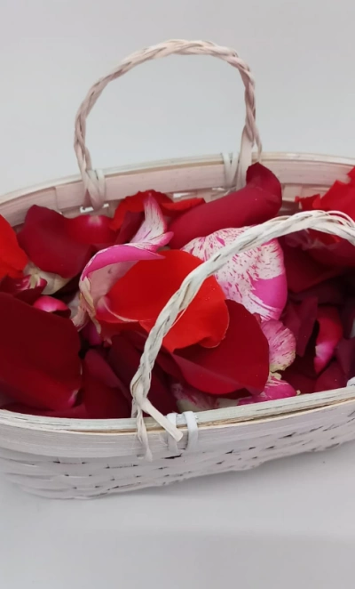 Лепестки роз 1 пакет-300руб