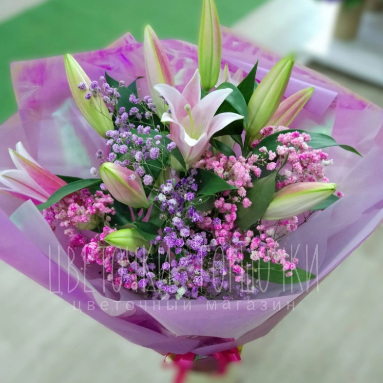 Лилии в гипсофилах