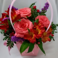 Розовый букет в корзинке 0