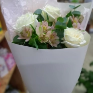 Белые розы 0