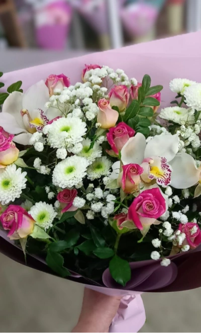 Нежные орхидеи