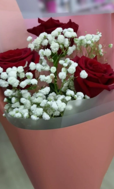 Розы с оформлением