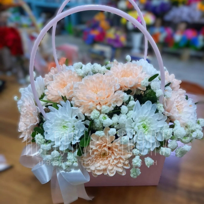 Очаровательная хризантема